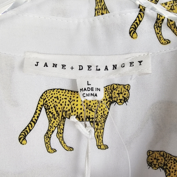 Jane & Delancey Cheetah Print Button Front Shirt NWT - Picture 4 of 8